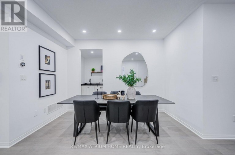 129 HARTNEY DRIVE, Richmond Hill, Ontario, L4S0L1