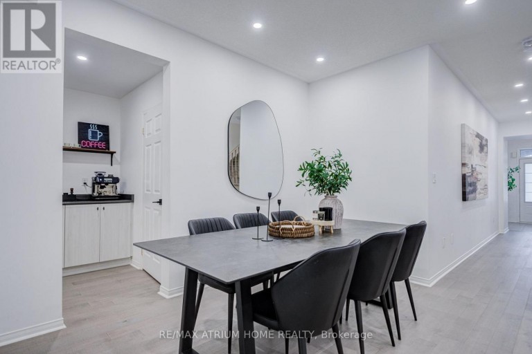 129 HARTNEY DRIVE, Richmond Hill, Ontario, L4S0L1
