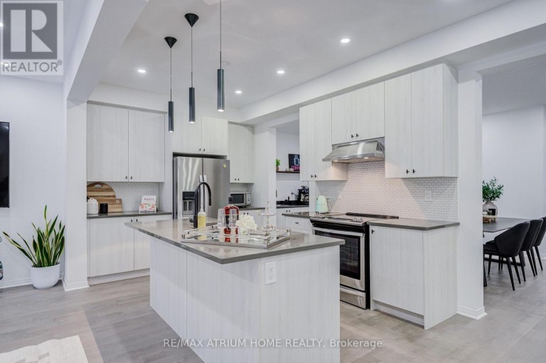 129 HARTNEY DRIVE, Richmond Hill, Ontario, L4S0L1