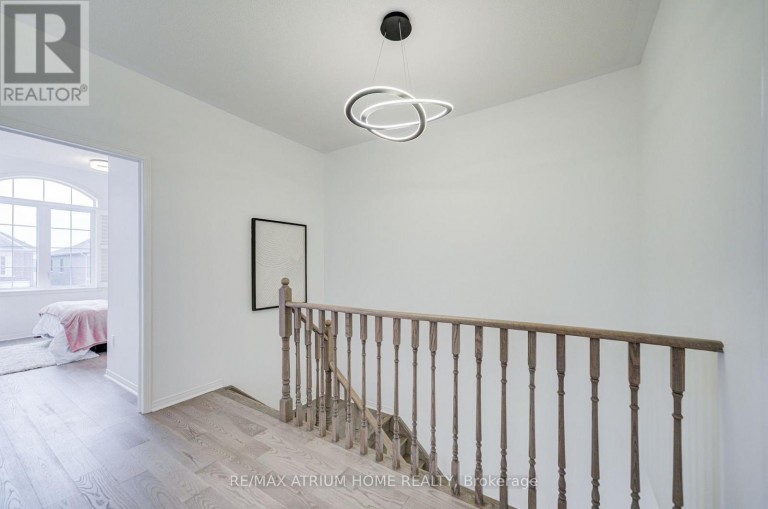 129 HARTNEY DRIVE, Richmond Hill, Ontario, L4S0L1