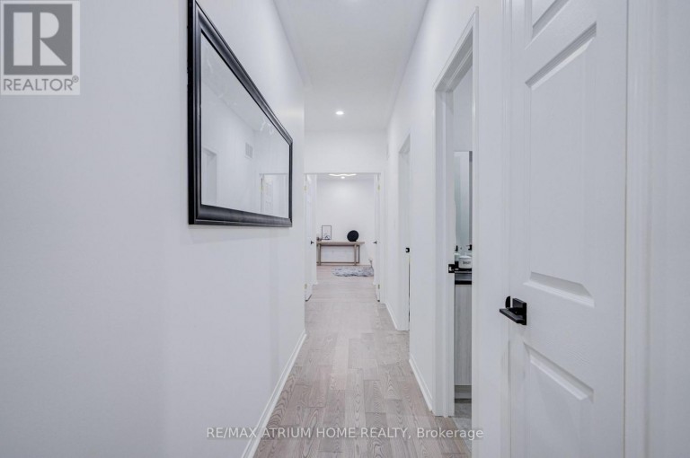 129 HARTNEY DRIVE, Richmond Hill, Ontario, L4S0L1
