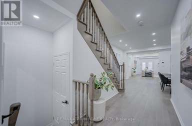 129 HARTNEY DRIVE Richmond Hill Ontario photo 6