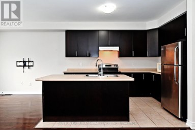 110 SOUTHDOWN AVENUE Vaughan (Patterson) Ontario photo 11