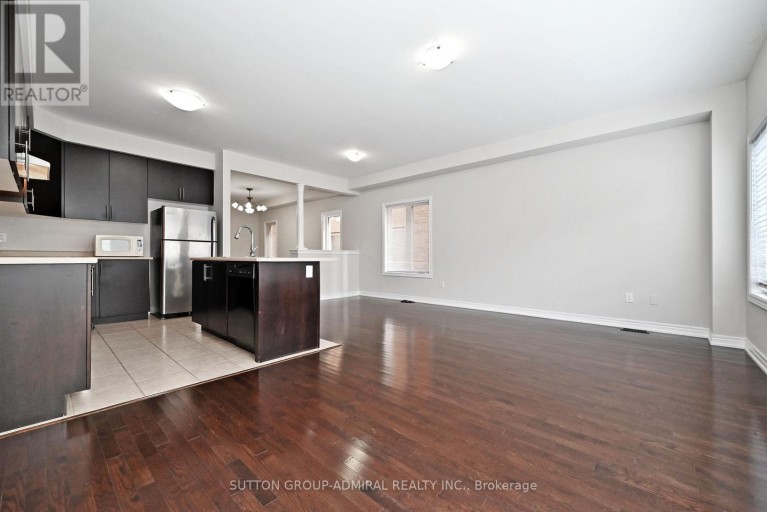110 SOUTHDOWN AVENUE, Vaughan (Patterson), Ontario, L6A4N3