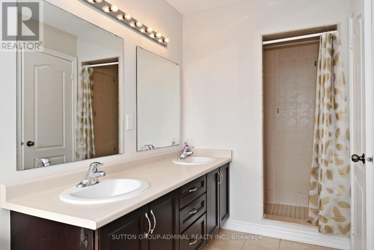 110 SOUTHDOWN AVENUE, Vaughan (Patterson), Ontario, L6A4N3