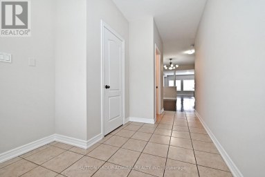 110 SOUTHDOWN AVENUE Vaughan (Patterson) Ontario photo 3
