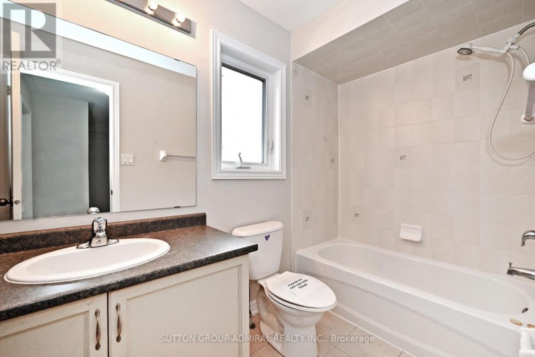 110 SOUTHDOWN AVENUE, Vaughan (Patterson), Ontario, L6A4N3