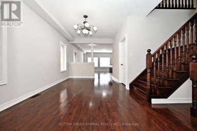 110 SOUTHDOWN AVENUE Vaughan (Patterson) Ontario photo 4