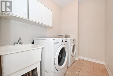 110 SOUTHDOWN AVENUE Vaughan (Patterson) Ontario photo 40