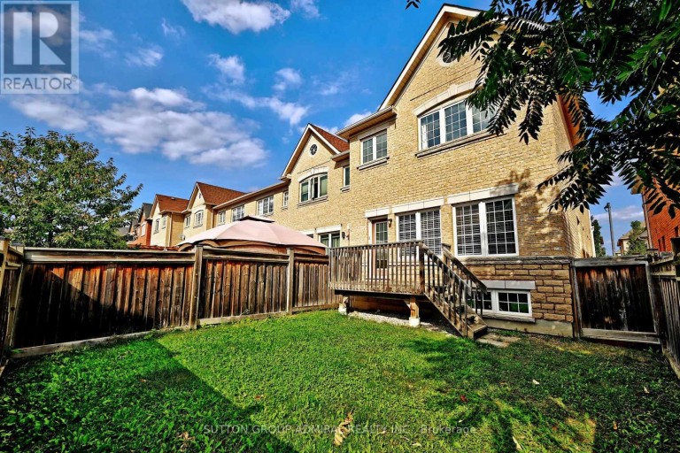 110 SOUTHDOWN AVENUE, Vaughan (Patterson), Ontario, L6A4N3