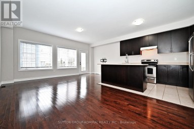110 SOUTHDOWN AVENUE Vaughan (Patterson) Ontario photo 7
