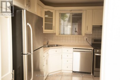 MAIN FLOOR - 387 CROSBY AVENUE Richmond Hill (Crosby) Ontario photo 10