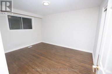 MAIN FLOOR - 387 CROSBY AVENUE Richmond Hill (Crosby) Ontario photo 13