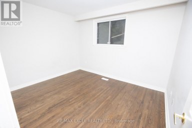 MAIN FLOOR - 387 CROSBY AVENUE Richmond Hill (Crosby) Ontario photo 14