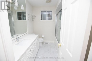 MAIN FLOOR - 387 CROSBY AVENUE Richmond Hill (Crosby) Ontario photo 16