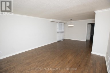 MAIN FLOOR - 387 CROSBY AVENUE Richmond Hill (Crosby) Ontario photo 3