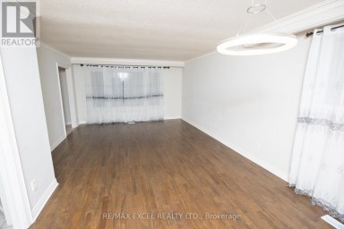 MAIN FLOOR - 387 CROSBY AVENUE Richmond Hill (Crosby) Ontario photo 4