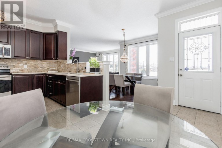996 BOOTH AVENUE, Innisfil (Alcona), Ontario, L9S0A4