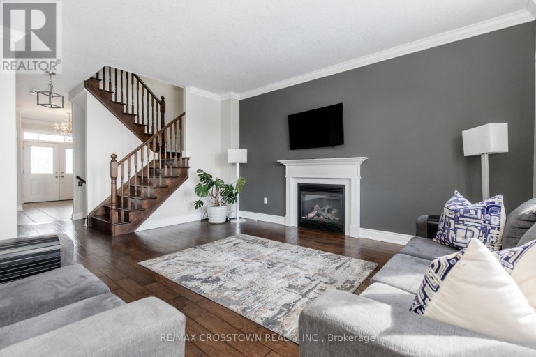 996 BOOTH AVENUE, Innisfil (Alcona), Ontario, L9S0A4