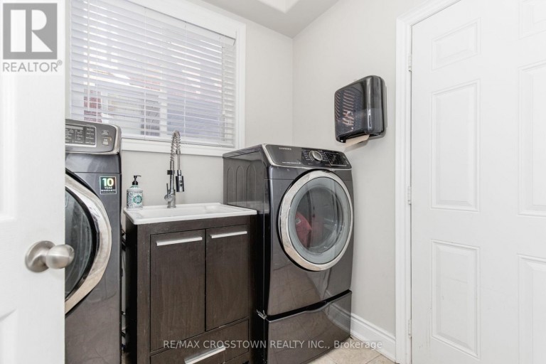 996 BOOTH AVENUE, Innisfil (Alcona), Ontario, L9S0A4