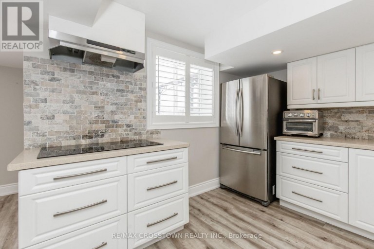 996 BOOTH AVENUE, Innisfil (Alcona), Ontario, L9S0A4