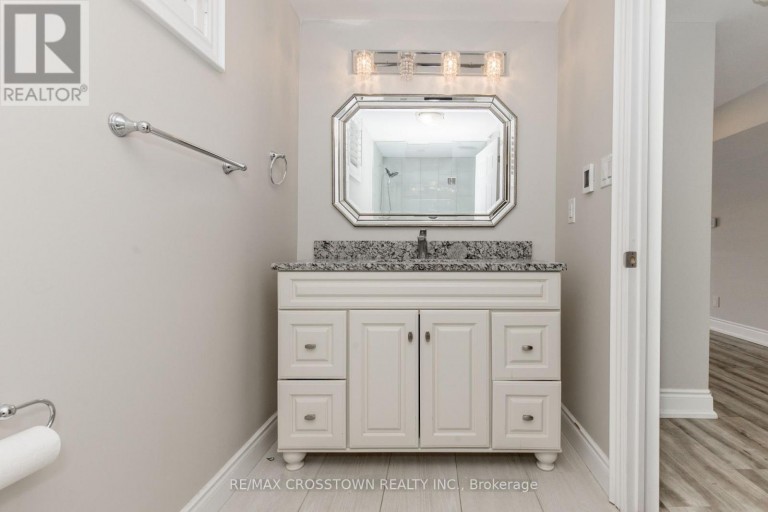 996 BOOTH AVENUE, Innisfil (Alcona), Ontario, L9S0A4