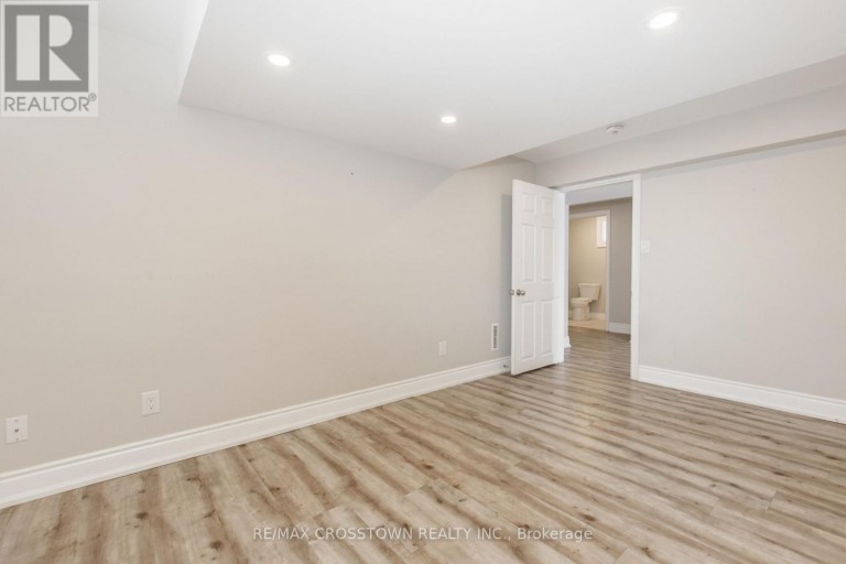 996 BOOTH AVENUE, Innisfil (Alcona), Ontario, L9S0A4