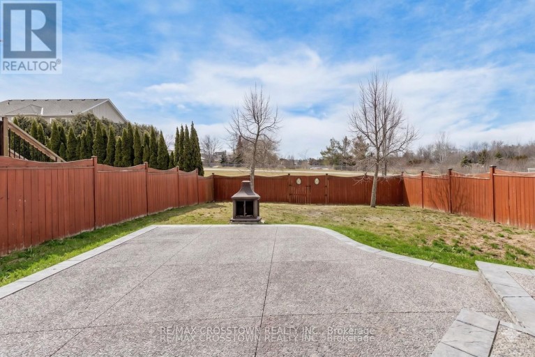 996 BOOTH AVENUE, Innisfil (Alcona), Ontario, L9S0A4