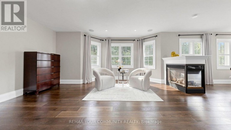 25 GUINEVERE COURT, Richmond Hill (Mill Pond), Ontario, L4C0P7