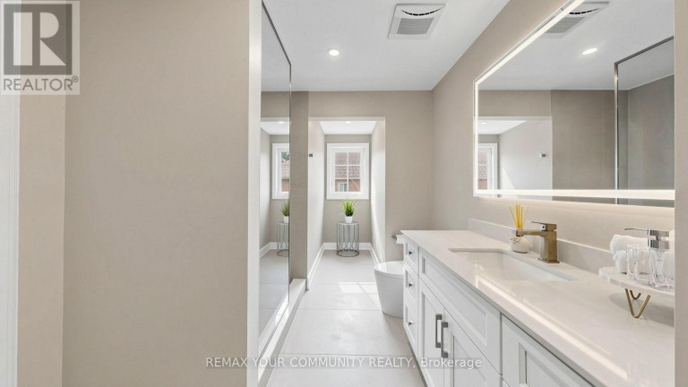 25 GUINEVERE COURT, Richmond Hill (Mill Pond), Ontario, L4C0P7