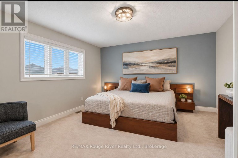 104 FENCEROW DRIVE, Whitby (Rolling Acres), Ontario, L1R3N2