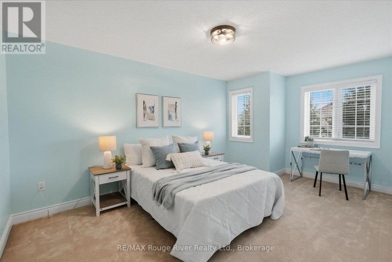 104 FENCEROW DRIVE, Whitby (Rolling Acres), Ontario, L1R3N2
