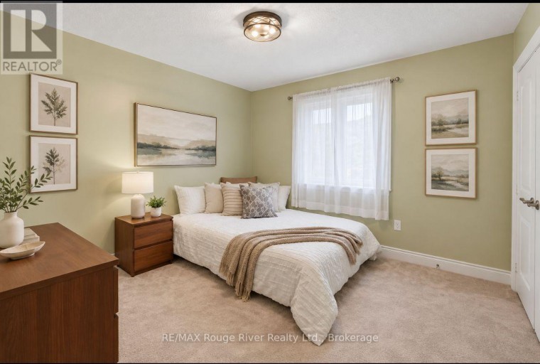 104 FENCEROW DRIVE, Whitby (Rolling Acres), Ontario, L1R3N2