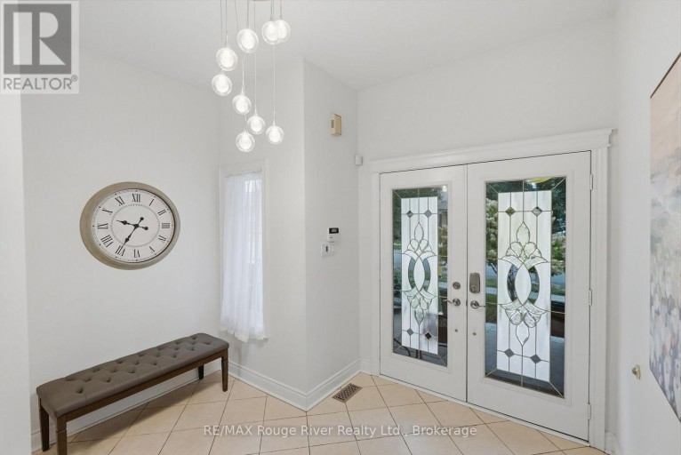 104 FENCEROW DRIVE, Whitby (Rolling Acres), Ontario, L1R3N2