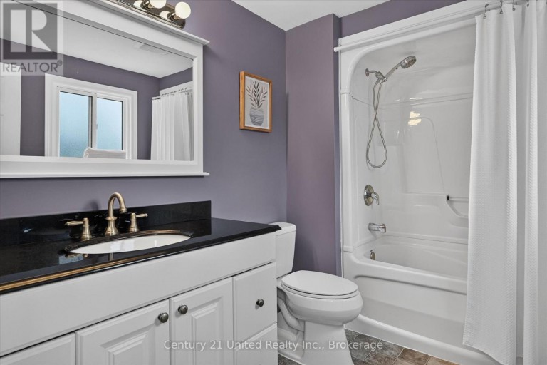 537 MONTCALM DRIVE, Peterborough (Northcrest Ward 5), Ontario, K9H6S9