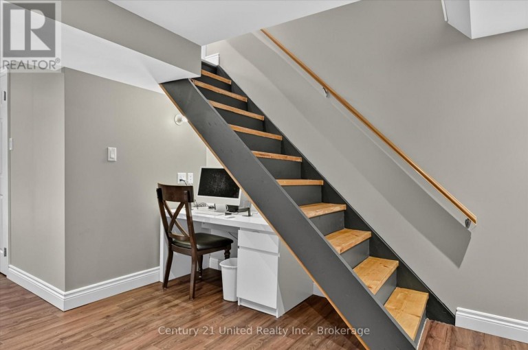 537 MONTCALM DRIVE, Peterborough (Northcrest Ward 5), Ontario, K9H6S9