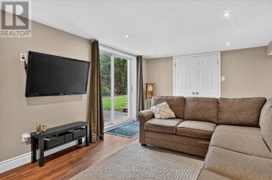 537 MONTCALM DRIVE Peterborough (Northcrest Ward 5) Ontario photo 36