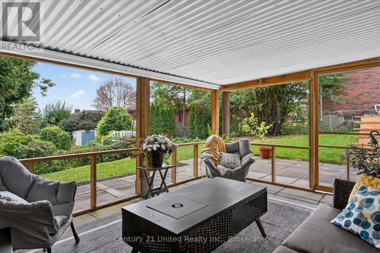 537 MONTCALM DRIVE, Peterborough (Northcrest Ward 5), Ontario, K9H6S9