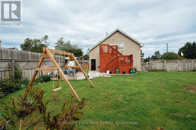49 QUEEN STREET E South Bruce Peninsula Ontario photo 8
