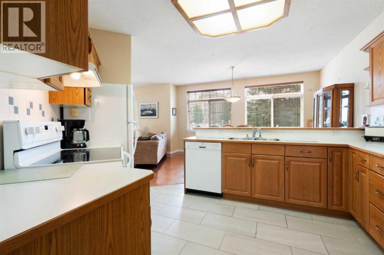 2107 Patterson View SW, Calgary, Alberta, T3H3J9