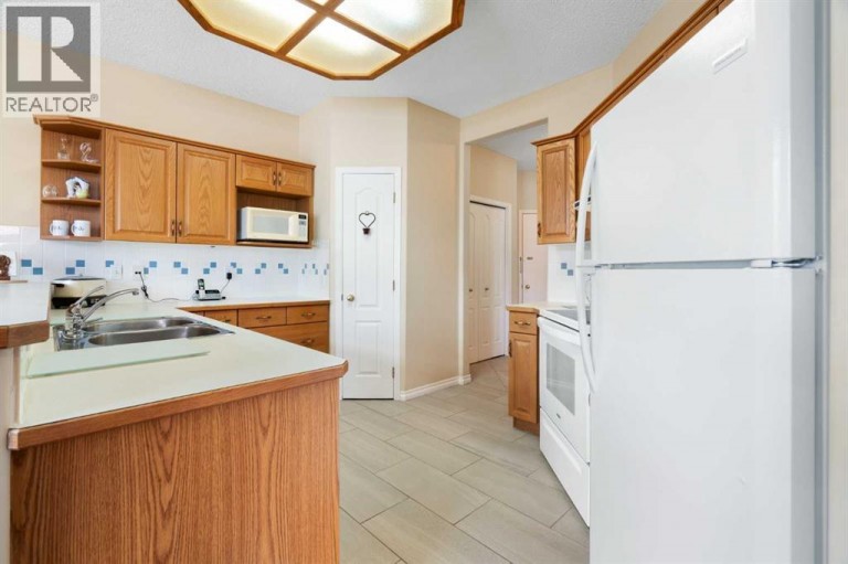 2107 Patterson View SW, Calgary, Alberta, T3H3J9
