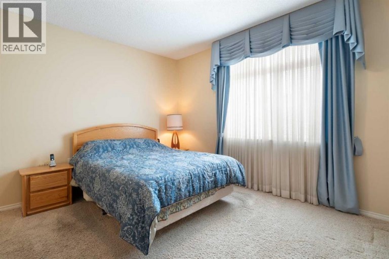 2107 Patterson View SW, Calgary, Alberta, T3H3J9