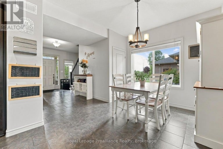 273 AVONDALE ROAD, Belleville (Belleville Ward), Ontario, K8P0C2