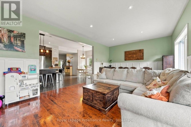 273 AVONDALE ROAD, Belleville (Belleville Ward), Ontario, K8P0C2