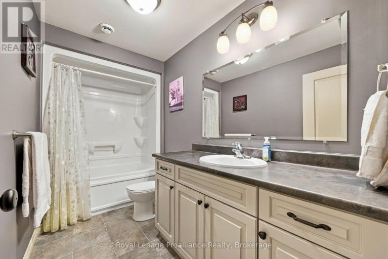 273 AVONDALE ROAD, Belleville (Belleville Ward), Ontario, K8P0C2
