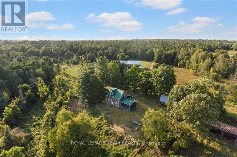 105 HALLIDAY CREEK ROAD, Greater Madawaska, Ontario, K0J1H0