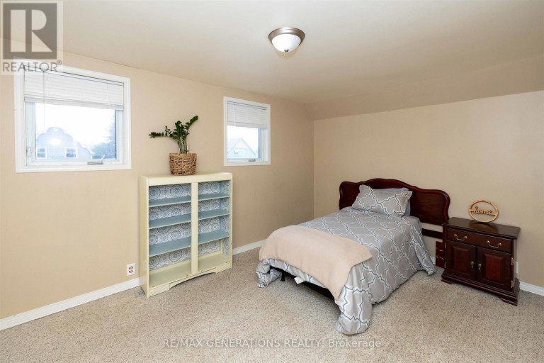 129 HERON STREET, Thunder Bay (East End), Ontario, P7C2M2