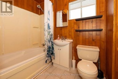 129 HERON STREET Thunder Bay (East End) Ontario photo 16