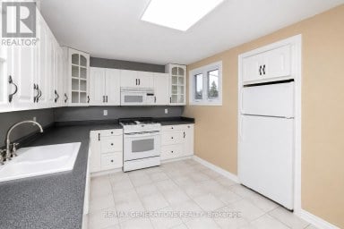 129 HERON STREET Thunder Bay (East End) Ontario photo 6