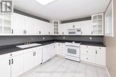 129 HERON STREET Thunder Bay (East End) Ontario photo 7